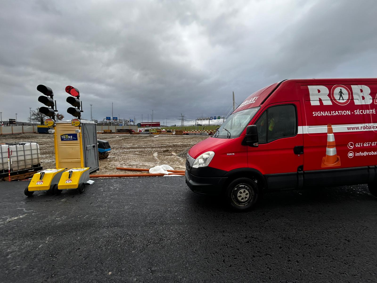 Feux de chantier avec radar sur chantier routier à Lausanne